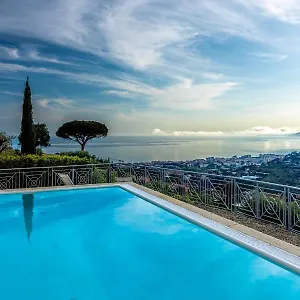 Gaia - Luxury Villa, Pool & Wellness Frühstückspension